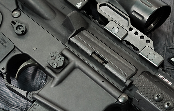 UTG Quick Install Dust Cover AR15